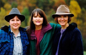 1992.04.15.01 Sisters